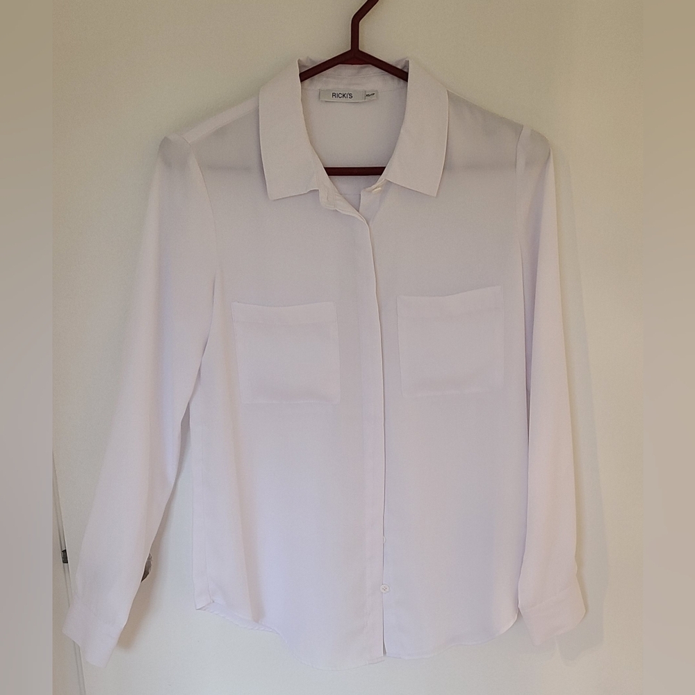 Ricki's White Long-Sleeve Button-Down Shirt (XS)